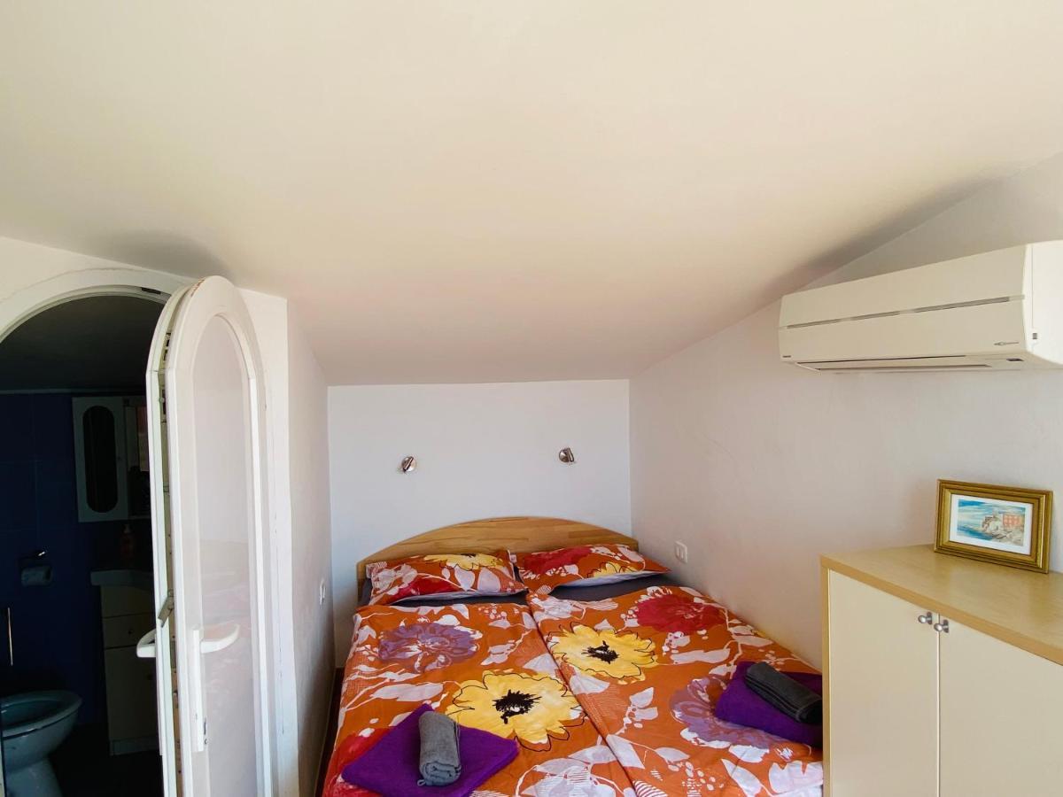 Apartment Reginamare Santa